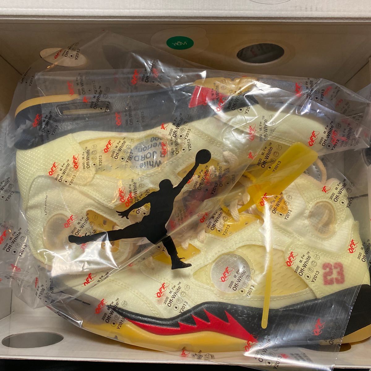  商品到着済み 27.0cm NIKE AIR JORDAN 5 Off-White Sail ナイキ エアジョーダン オフホワイト(27.0cm)｜売買されたオークション情報、yahooの商品情報をアーカイブ公開 - オークファン 27.0cm