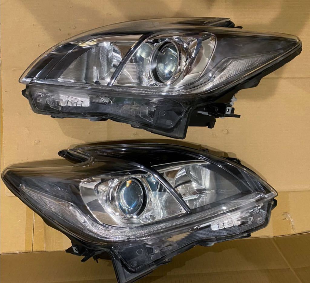 破損無し！トヨタ ZVW30 プリウス 後期 HID ヘッドライト 左右セット 