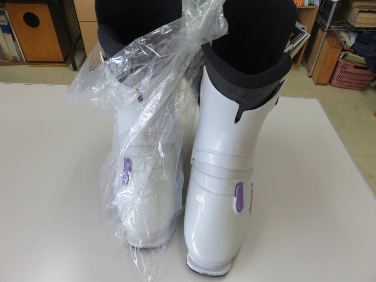 本物保証，低価 品 NORDICA ノルディカ 657 スキーブーツ サイズ26.0cm 定価36000円(26.0cm)｜売買されたオークション情報、yahooの商品情報をアーカイブ公開 - オークファン 26.0cm