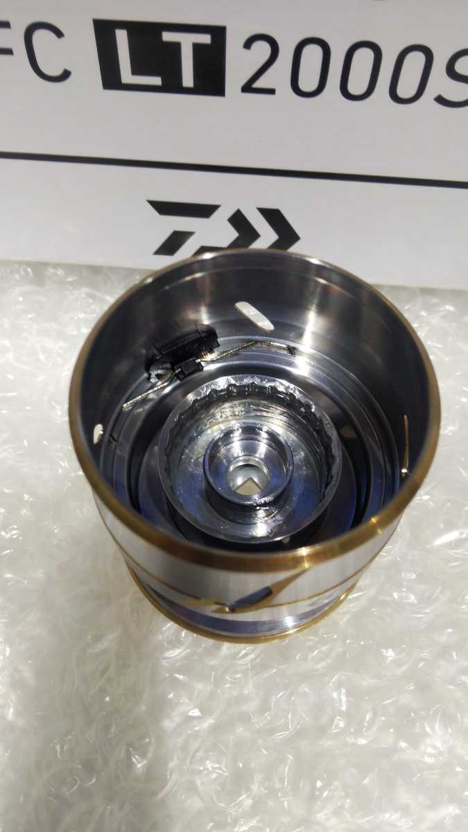 FC ダイワ ルビアス 0 LT 2000S スプール DAIWA ダイワ純正20ルビアス用 20ルビアス | 純正スペアスプール ダイワ純正・20ルビアスLT2500スプール・中古品の通販はau 各サイズ 未使用品 価格.com
