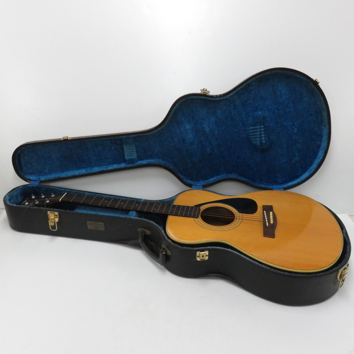 ヤマハ YAMAHA アコースティックギター FG-152 ハードケース付 現状品