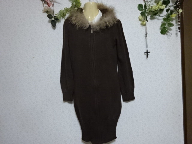 Cecil Mcbee セシルマクビー フード付きニットワンピース チェック柄マフラー ワンピース ミニ 売買されたオークション情報 Yahooの商品情報をアーカイブ公開 オークファン Aucfan Com
