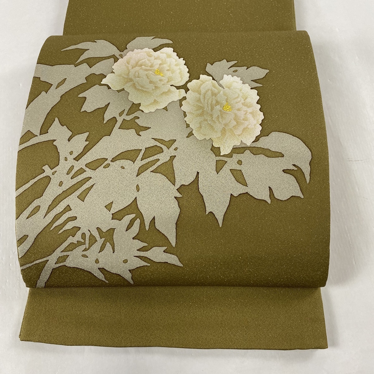 袋帯 美品 秀品 牡丹 銀通し 茶緑色 お太鼓柄 正絹 【中古】 値引き済