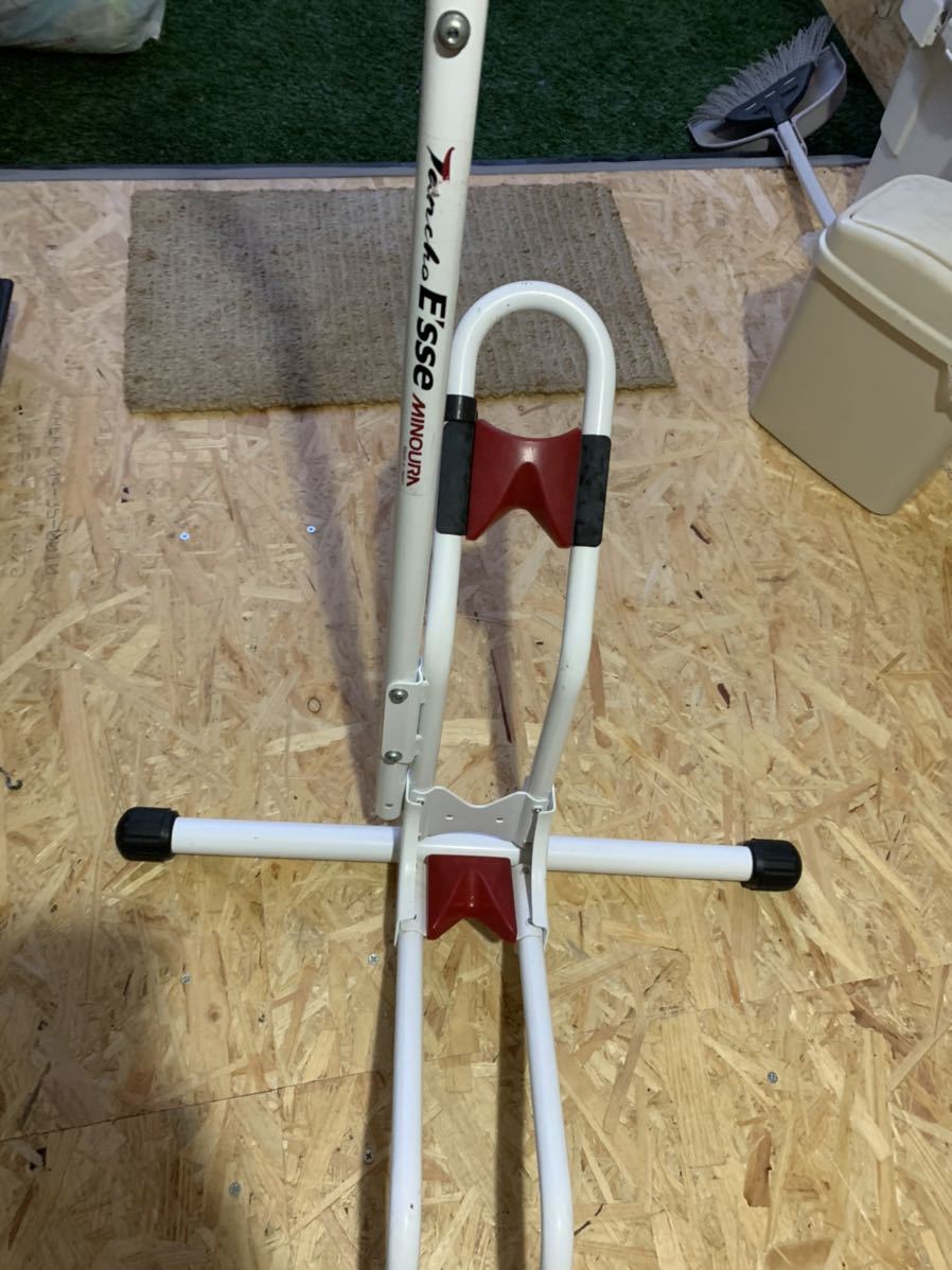 MINOURA DS-2100 「ミノウラ」 TANCHO ESSE &frasl; スタンド 川越店 BIKE STAND 自転車 ディスプレイスタンド MINOURA（ミノウラ）DS-2100 縦置き横置き屋内保管スタンド Tancho 自転車をタテヨコ自在に置けるようになるミノウラの自転車スタンドを
