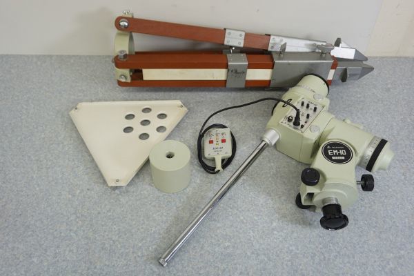 赤道儀 タカハシ 高橋製作所 三脚セット コントローラー 赤道儀 タカハシ 高橋製作所 三脚セット コントローラー
