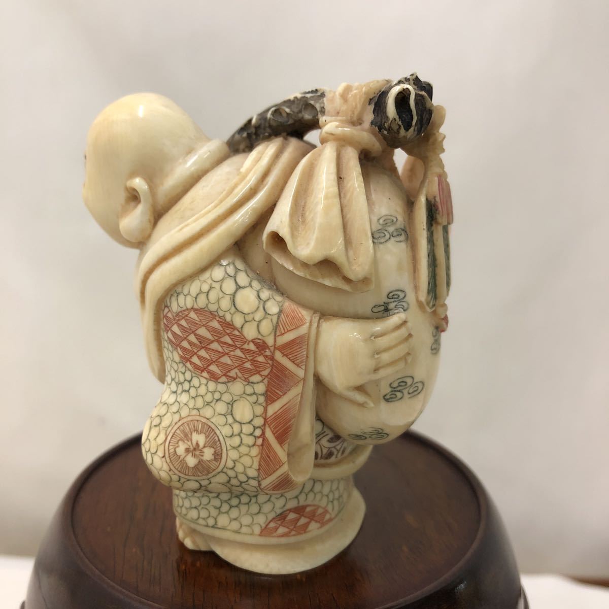 布袋様 象牙風 置物 七福神 彫刻