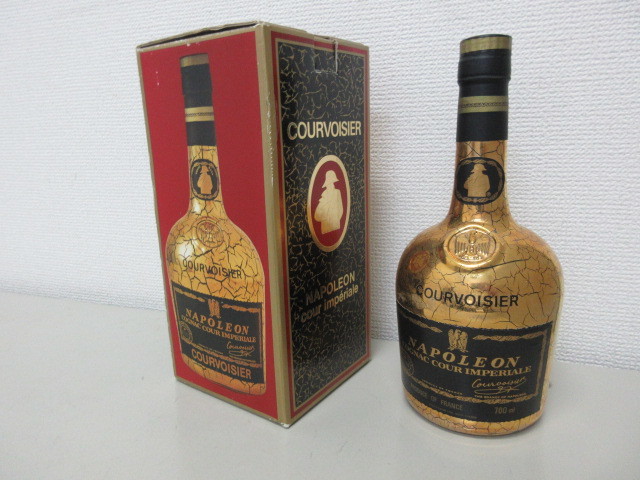  未開栓 古酒 COURVOISIER NAPOLEON COUR IMPERIALE クルボアジェ ナポレオン クールインペリアル 700ml 箱付き #15325(クルボアジェ)｜売買されたオークション情報、yahooの商品情報をアーカイブ公開 - オー コニャック