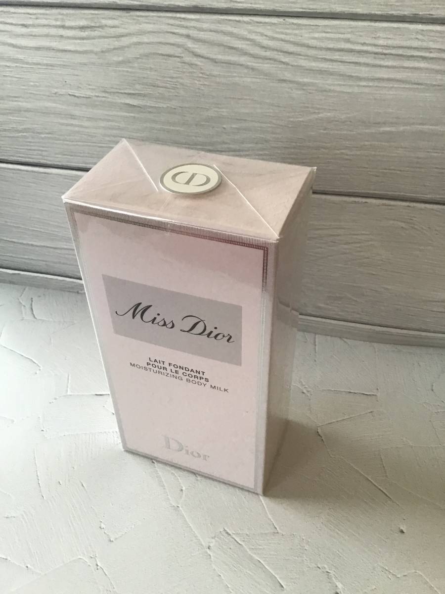 新品☆CDクリスチャン　ディオール☆ ミス　ディオール　ボディミルク　200ml