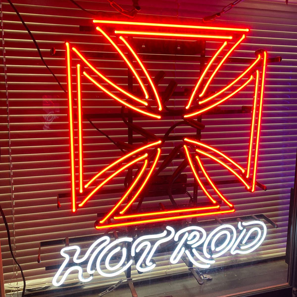 ネオンサイン　Ford ② ガレージ　アメ車 看板 ネオン ホットロッド アメ車 ガレージ Hot ネオンサイン Rod
