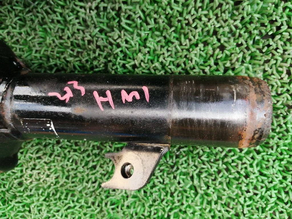 ホンダ　アクティ トラック　HA6 HA7 HH5 HH6　バモス　HM1 HM2 HJ1 HJ2　左右　フロントストラット　 HH5 HA7 | 国内 6点セット ドアバイザー