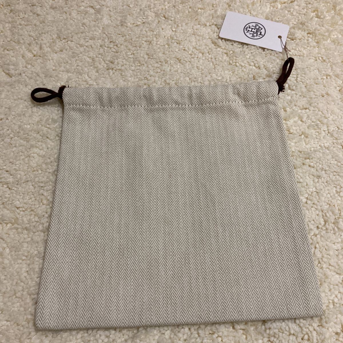 新品 未使用 タグ付き エルメス 保存袋 21.5×21 ヘリンボーン 巾着