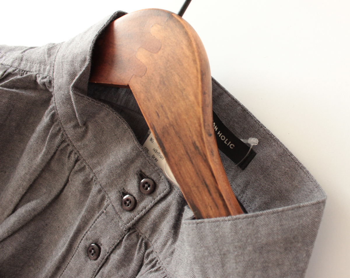 American Holic グレーギャザー入りスタンドカラーゆったりロングプルオーバーシャツワンピース Mサイズ 売買されたオークション情報 Yahooの商品情報をアーカイブ公開 オークファン Aucfan Com