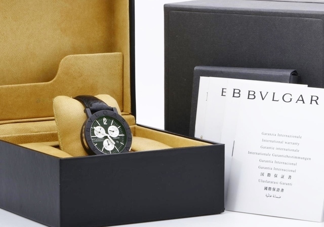 最新作，本物保証 BVLGARI ブルガリ 999本限定 ディアゴノ BBW38CGLDCH 箱 付属品付 腕時計 クロノ メンズ 正規品 稼働品(ディアゴノ)｜売買されたオークション情報、yahooの商品情報をアーカイブ公開 - オークファン ディアゴノ