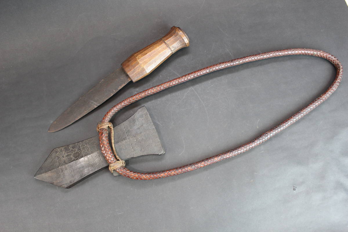 〇 クリス ナイフ 波刃 聖剣 儀礼刀 インドネシア 東南アジア バリ島