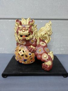 陶器製 獅子の置物 九谷焼　箱付 九谷焼 獅子 置物のYahoo!オークション(旧ヤフオク!)の相場・価格を