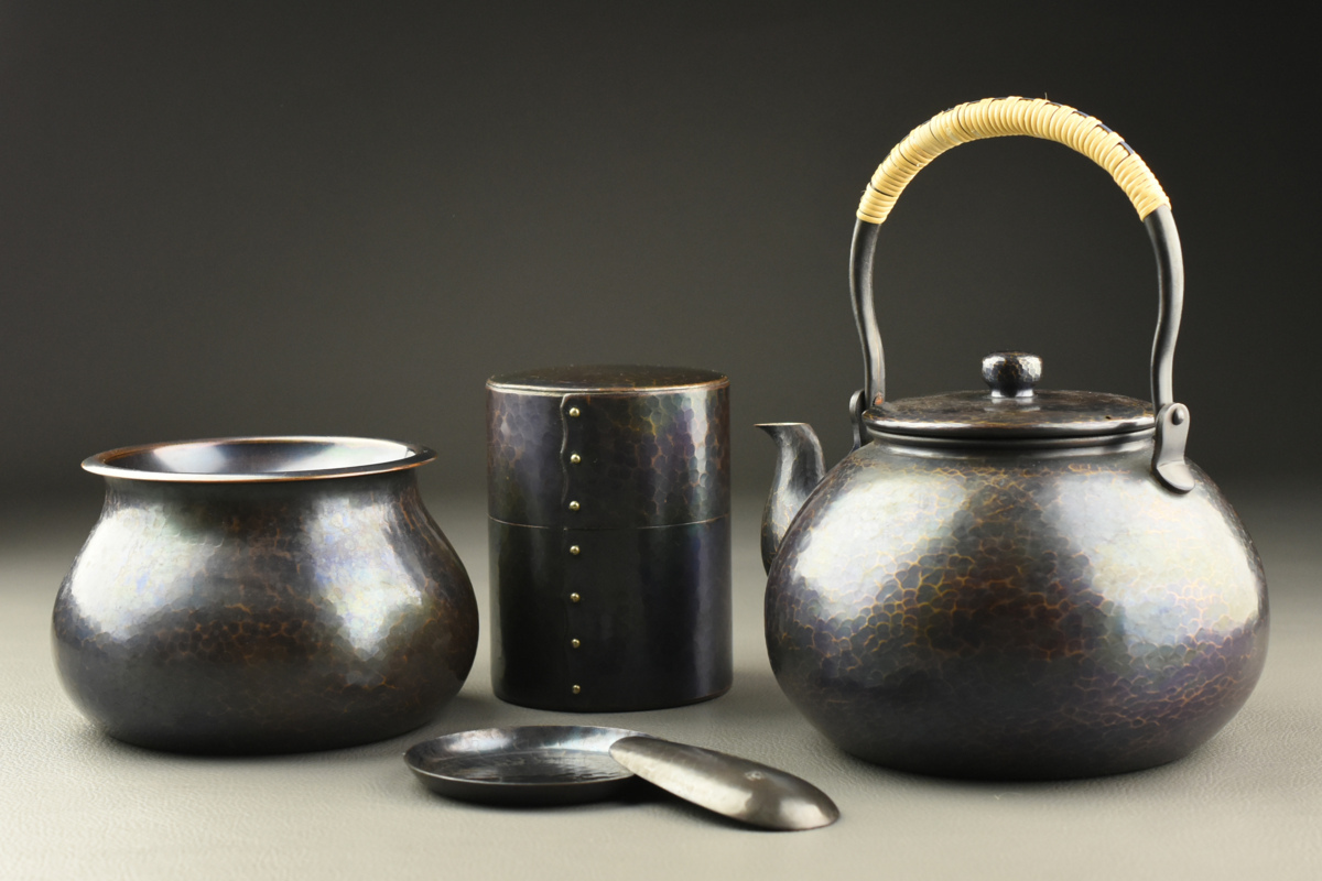 鎚起銅器 玉川堂造 紫金色鎚肌 茶托 茶筒 茶さじ 茶器揃 共箱 D R8147