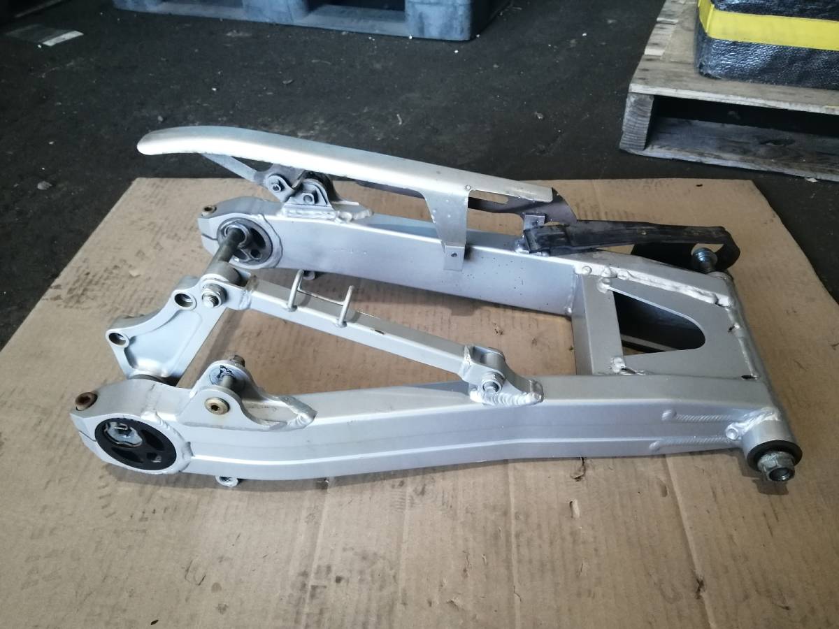 A0405A カワサキ ゼファーカイ ZR400C スイングアーム
