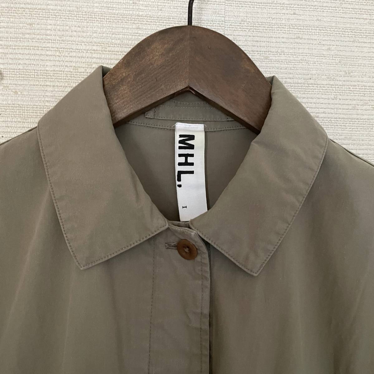 332 マーガレットハウエル Margaret Howell Mhl シャツワンピース ワンピコート 羽織 カーキ サイズ1 画像のベルト付 女性用 売買されたオークション情報 Yahooの商品情報をアーカイブ公開 オークファン Aucfan Com 332 マーガレットハウエル Margaret Howell Mhl シャツワンピース ワンピコート 羽織 カーキ サイズ1 画像のベルト付 女性用 売買されたオークション情報 Yahooの商品情報をアーカイブ公開 オークファン Aucfan Com