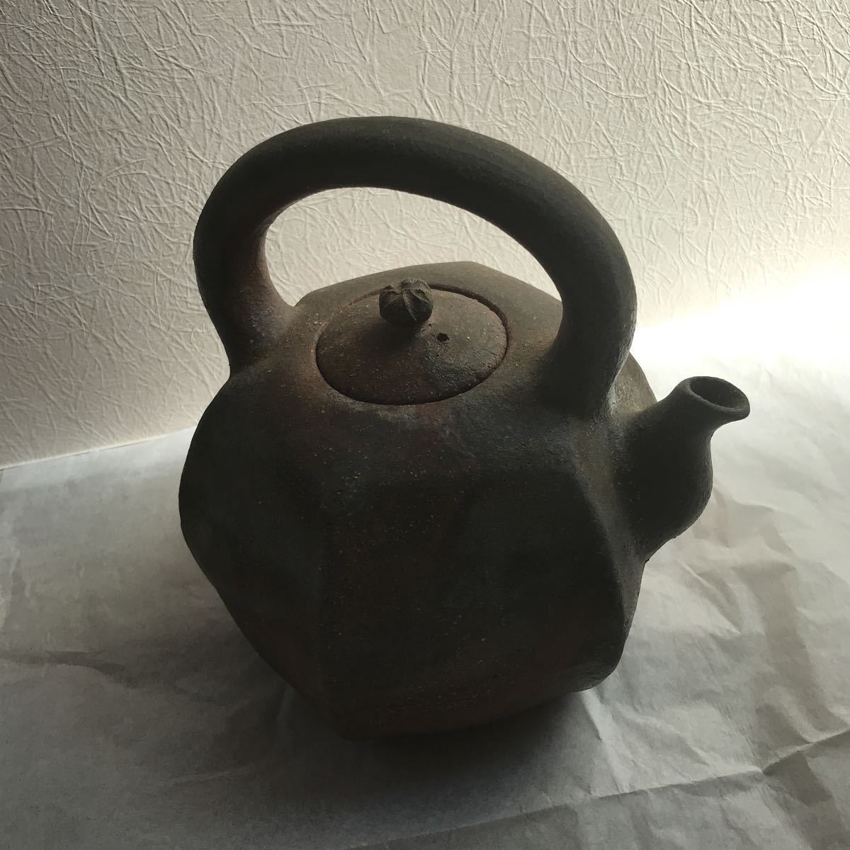 明・成化年製款・古陶磁器・斗彩花卉彩蝶紋蓋罐』極細工・古賞物・中国