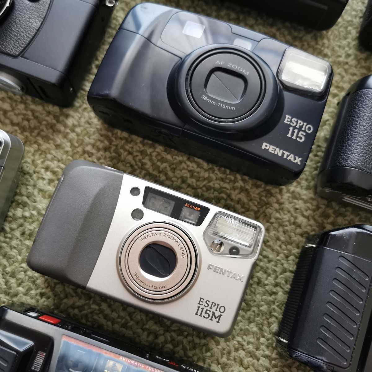 フィルムカメラ 12点まとめ ジャンク Yashica Konica Fujifilm Kyocera Canon OLYMPUS 大量 _5