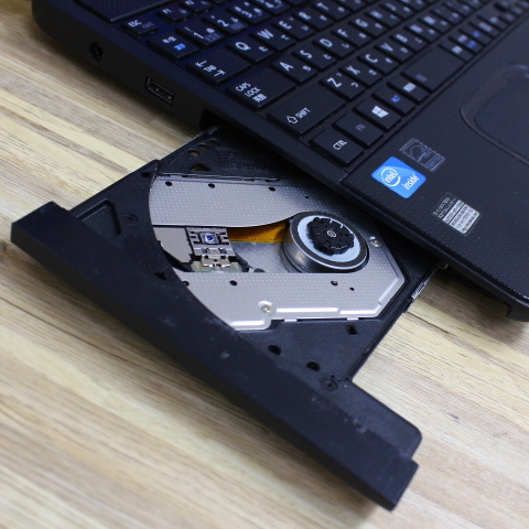 ☆美品☆新品SSD256GB！メモリ8GB！バッテリー良好！高性能Celeron Web 