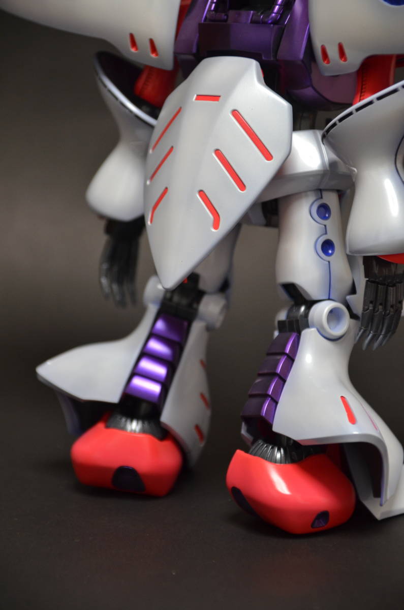 MG 機動戦士Zガンダム AMX-004 キュベレイ 1⁄100スケール 色分け済み