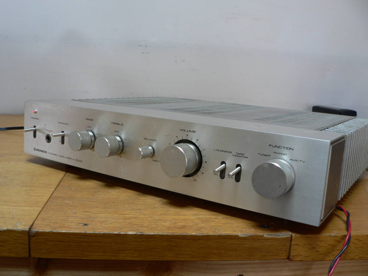 1970年代 中級機 音出し確認 Pioneer A-2030 900円から パイオニア