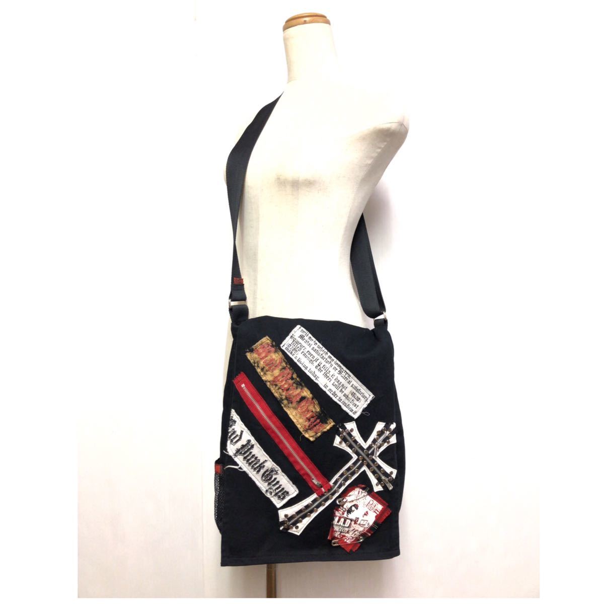 マッドパンクス 黒 十字架 ショルダーバッグ MAD/MAD PUNKS】カスタム斜め掛けショルダーバッグ /マッドパンクス