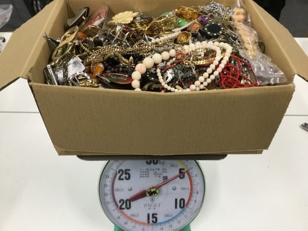 リング ネックレス 大量 遺品整理 アクセサリー まとめ売り 生前整理