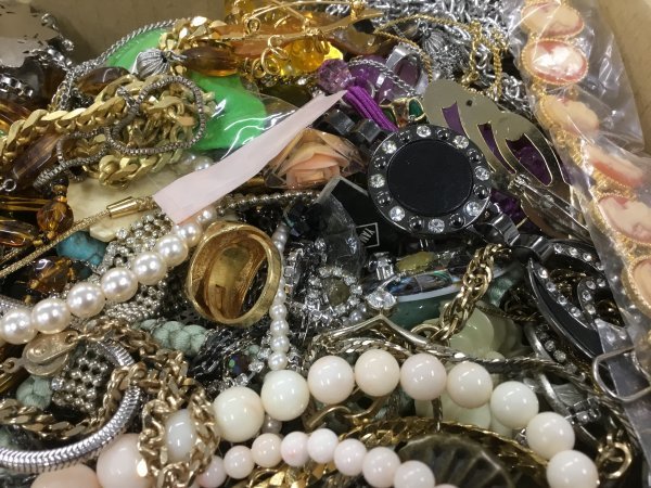 リング ネックレス 大量 遺品整理 アクセサリー まとめ売り 生前整理