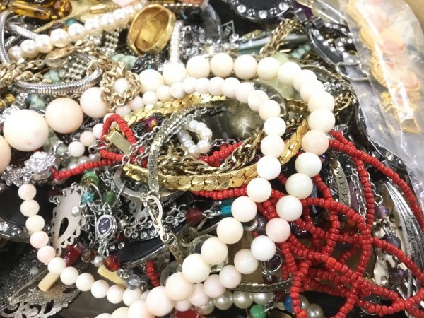 リング ネックレス 大量 遺品整理 アクセサリー まとめ売り 生前整理