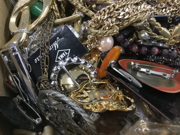 リング ネックレス 大量 遺品整理 アクセサリー まとめ売り 生前整理