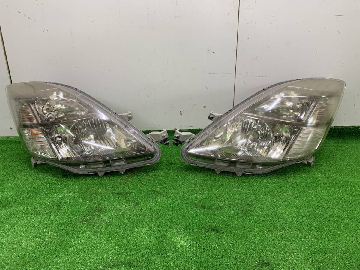 アイシス ANM10G ANM15G ZNM10G ANM15W ZNM10W ヘッドライト 左右HID