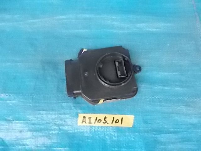 ☆個人宅配送不可☆ プリウス NHW20 ハイブリッドバッテリー ☆4869☆