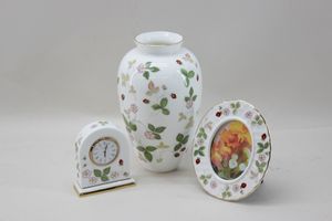 ワイルドストロベリー 花瓶のヤフオク の相場 価格を見る ヤフオク のワイルドストロベリー 花瓶のオークション売買情報は12件が掲載されています