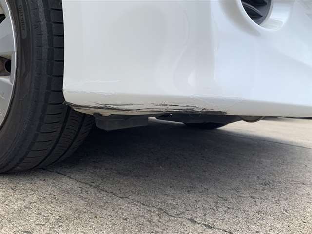 『psi』 ZRR70G ノア フロントバンパー 070 パール H23年式_2