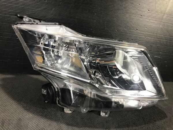 ★送料無料★36H037 ルーミー M900A ハロゲン 右ヘッドライト_2