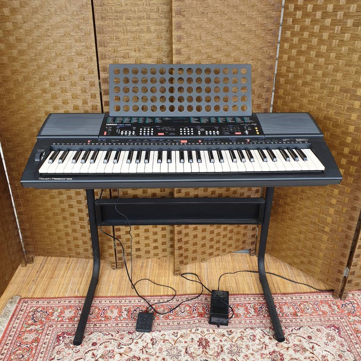 ◇中古 YAMAHA ヤマハ 電子キーボード 脚/イス付 PSR-400 61鍵盤