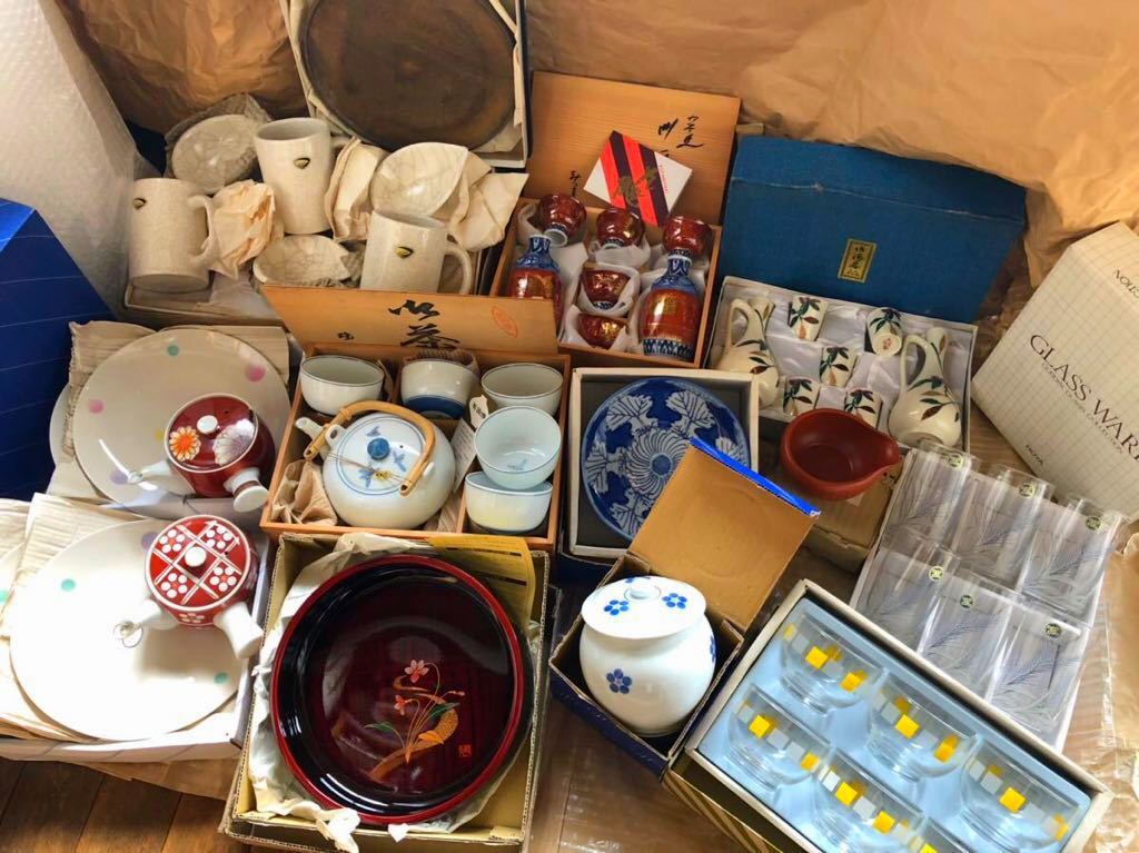 新作登場，新作 ① 食器/陶器/ガラス/いろいろ まとめて 大量 有田焼/九谷焼/等/全て /長期在庫品/現状渡し/処分価格/商品説明をご覧下さい(食器)｜売買されたオークション情報、yahooの商品情報をアーカイブ その他
