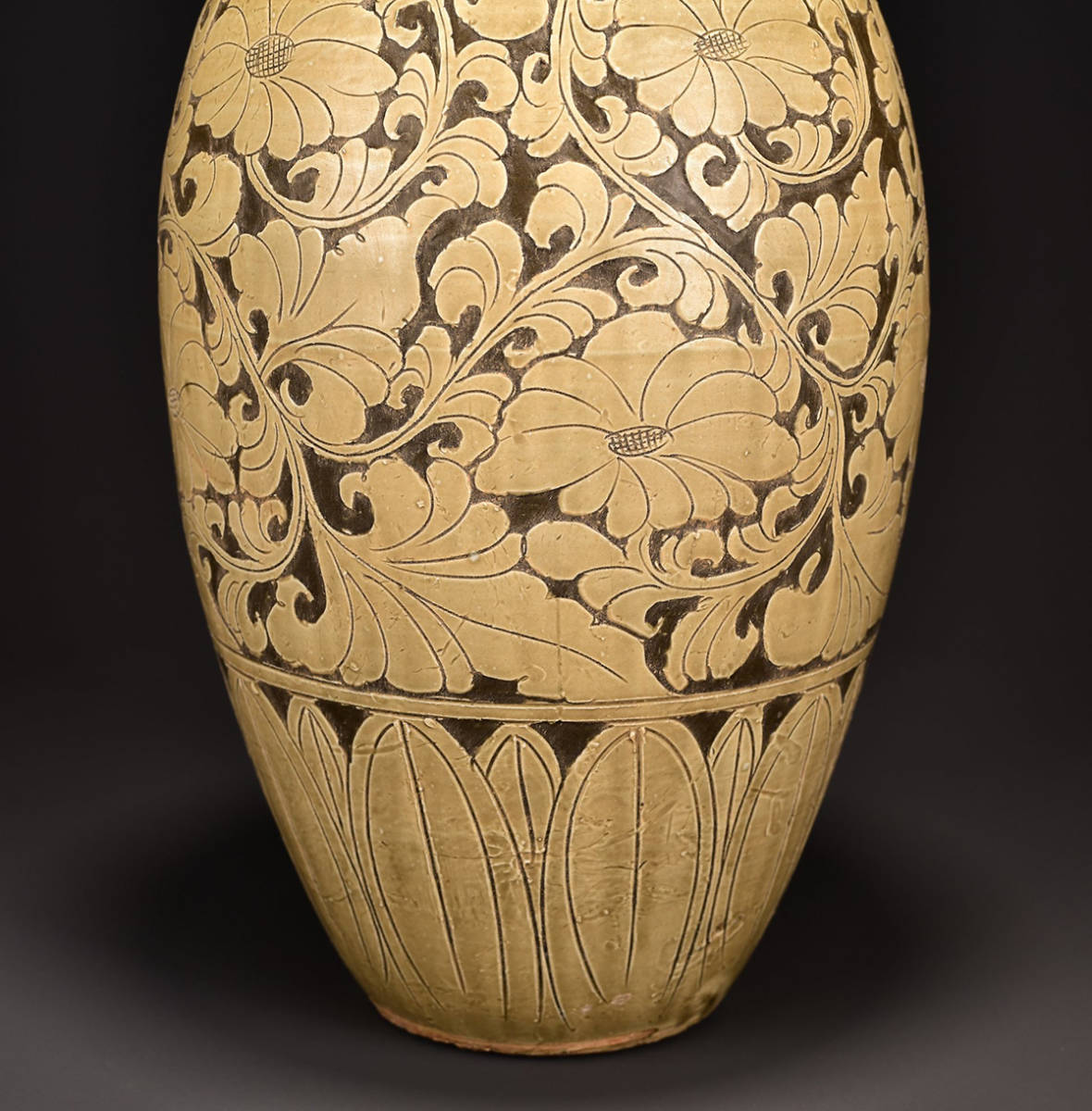 中国美術 ☆ 瓷器 磁州窯牡丹紋梅瓶 ☆ 宋時代 白地黒花