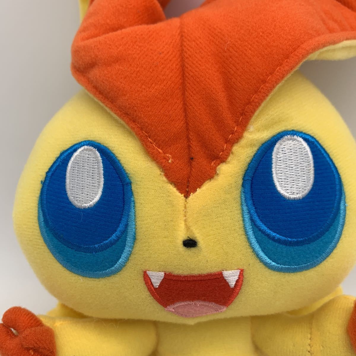 ポケモンセンター ポケモンわくわくゲットくじ11 ホワイト ぬいぐるみ賞 ビクティニ ぬいぐるみ ポケットモンスター 売買されたオークション情報 Yahooの商品情報をアーカイブ公開 オークファン Aucfan Com