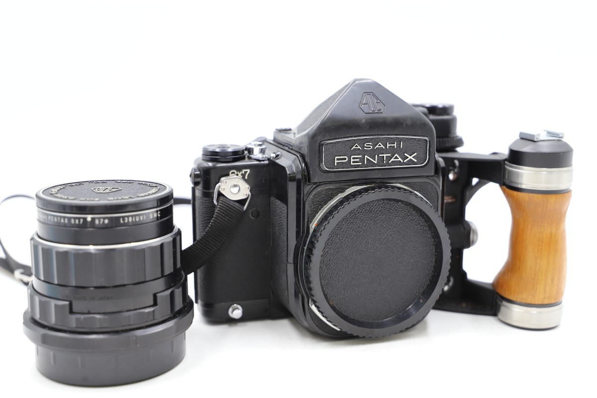 ASAHI PENTAX アサヒ ペンタックス 6×7 中判カメラ 木製グリップ レンズ TAKUMAR f2.4 105mm (D1445)