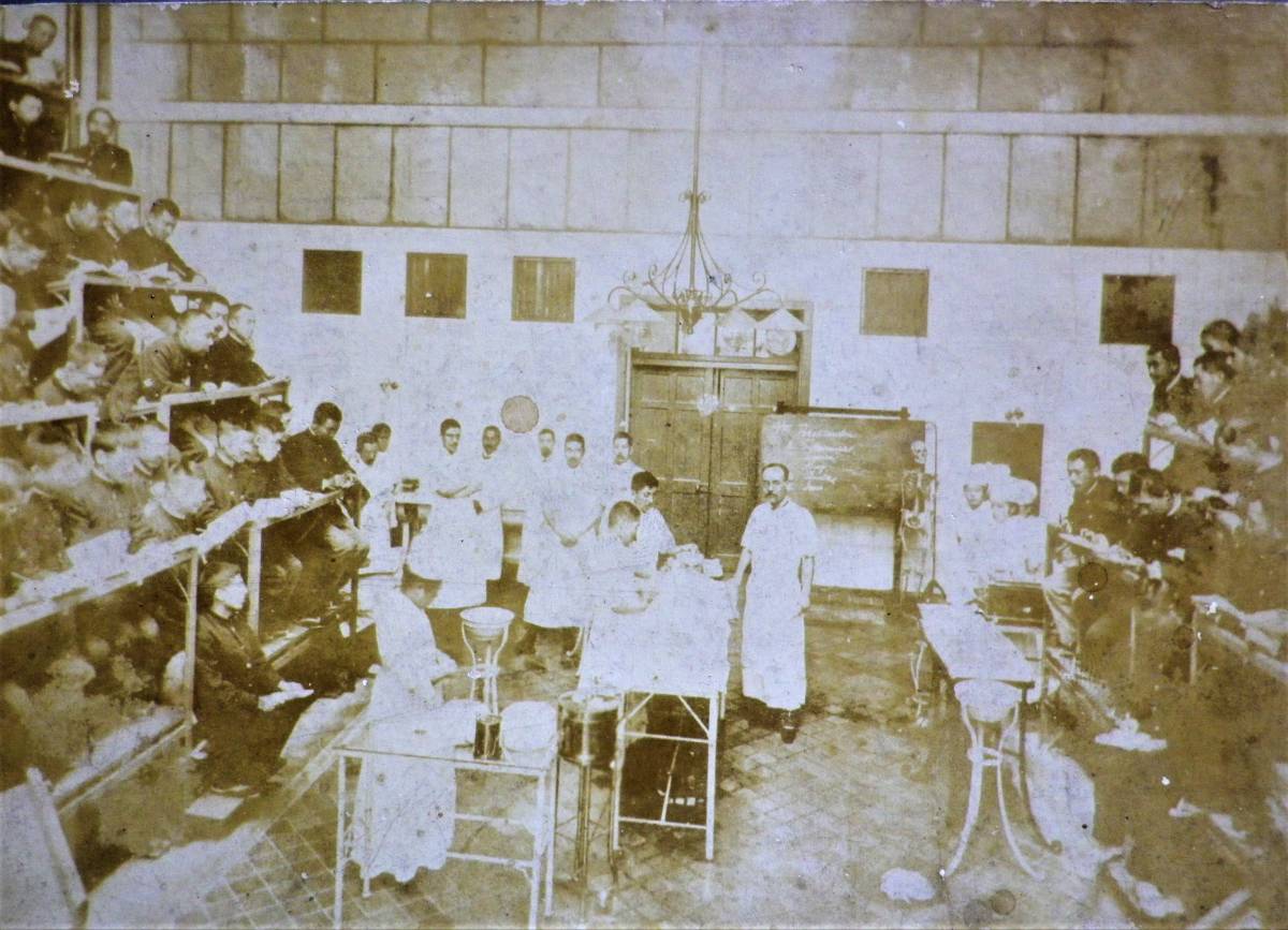 戦前古写真 佐藤外科大手術場講義 鶏卵紙「東京医科大学付属医院 