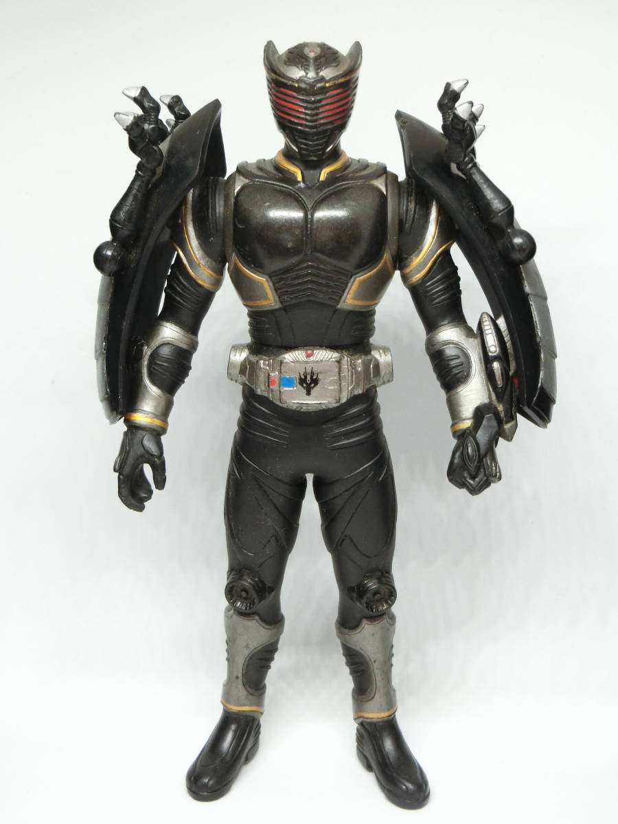 ライダーヒーローシリーズ 仮面ライダーリュウガ ドラグシールドver 