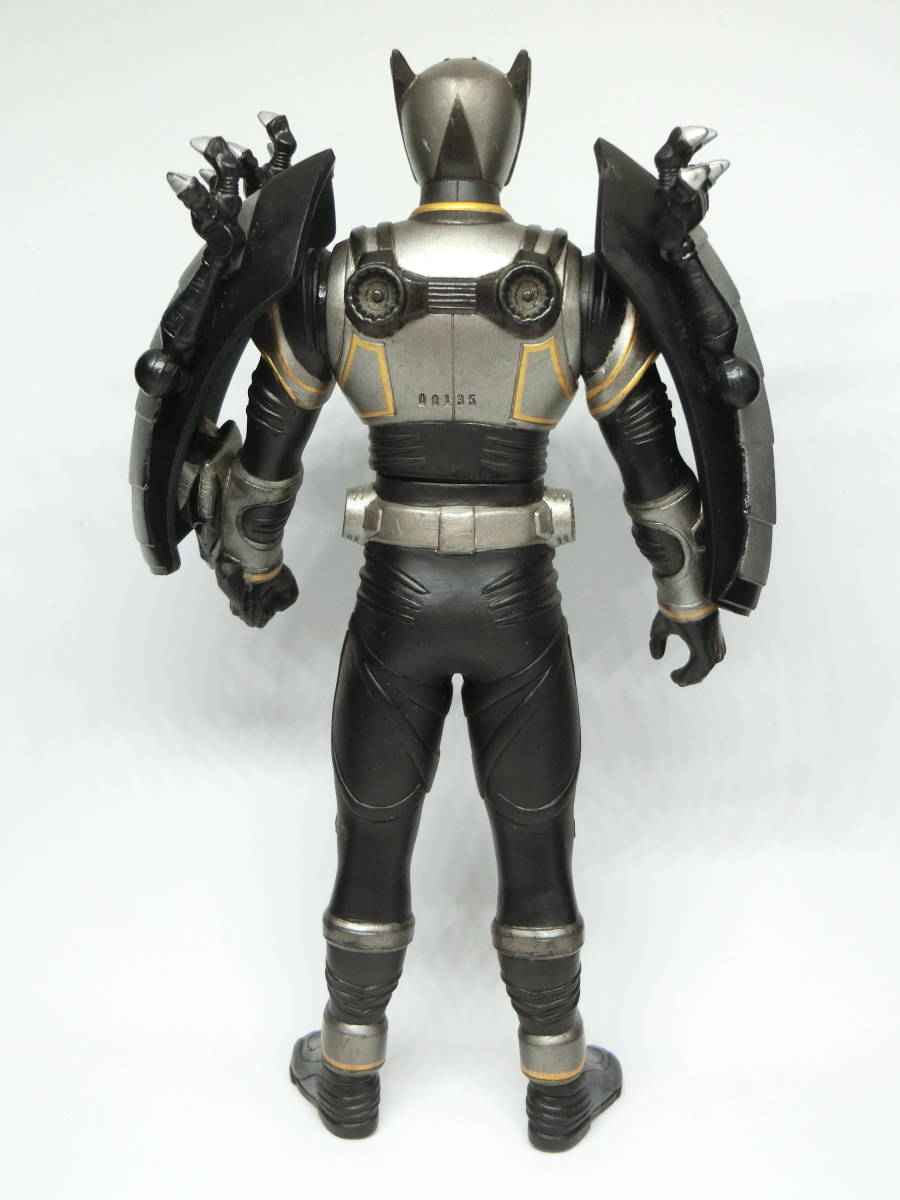 ライダーヒーローシリーズ 仮面ライダーリュウガ ドラグシールドver 