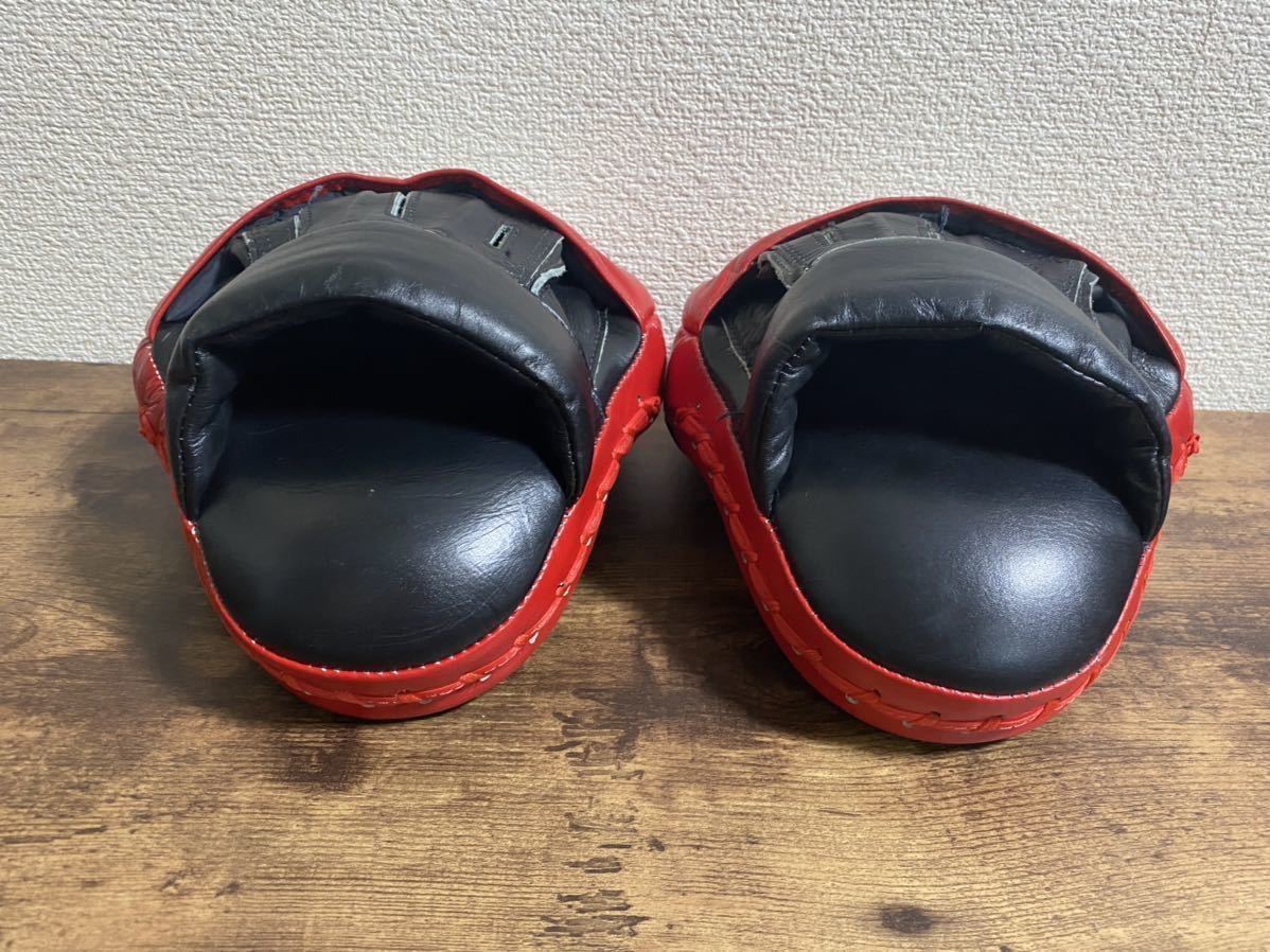 フェアテックス Fairtex キックミット ムエタイ 中古ですが絶対に