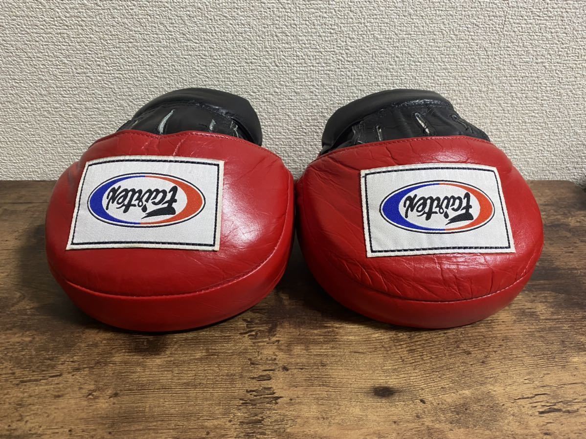 フェアテックス Fairtex キックミット ムエタイ 中古ですが絶対にお買い得 フェアテックス Fairtex キックミット ムエタイ 中古ですが絶対に