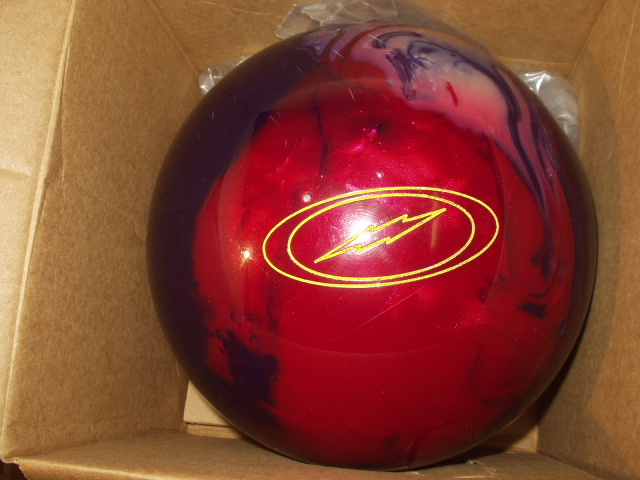 クリスタルフィジックス 15P0oz 中古 - Physix Bowling Ball