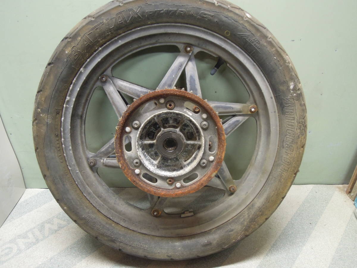 NS250R・MC11・リアホイール 2.50×17・コムスターホイール・ベース物