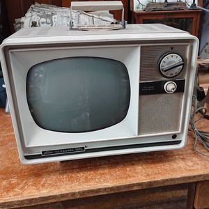 真空管テレビ　サンヨウ Yahoo!オークション - 2）古い 真空管 テレビ 三洋電機 SANYO 14-H2